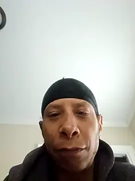 Snapshot of Vybezmaster chatting on November 16, 6:34 pm Vybezmaster online show from November 16, 6:34 pm