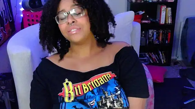 Snapshot of N1NT3NDH03 chatting on December 18, 7:13 am N1NT3NDH03 online show from December 18, 7:13 am