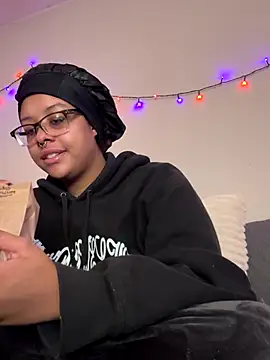 Snapshot of N1NT3NDH03 chatting on November 28, 3:45 pm N1NT3NDH03 online show from November 28, 3:45 pm