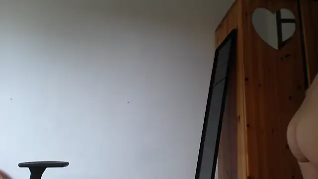 Lisakisss online show from May 9, 6:17 am