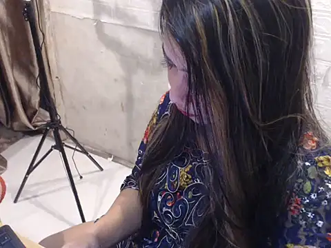 Snapshot of Urbabygirl_jenny chatting on March 19, 9:09 am Urbabygirl jenny online show from March 19, 9:09 am