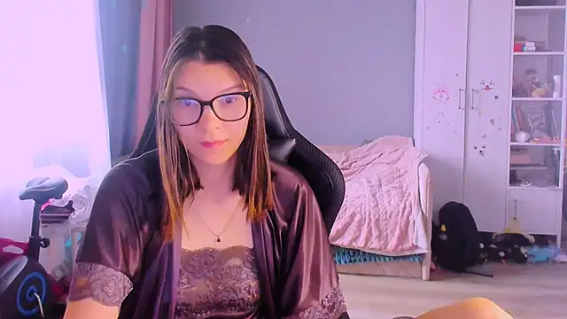 MollyLollipop online show from May 29, 4:40 am
