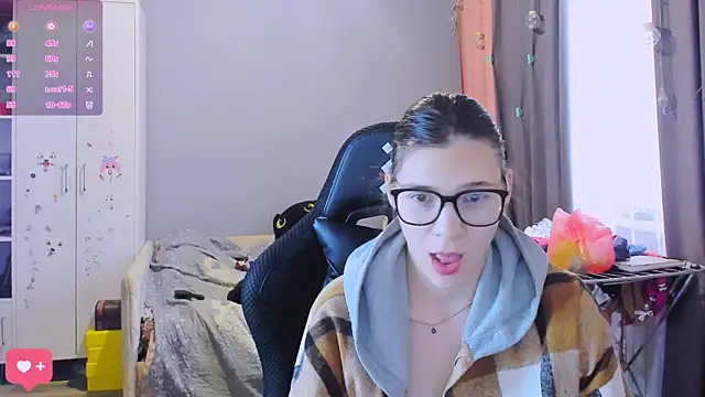 MollyLollipop online show from February 10, 4:33 am