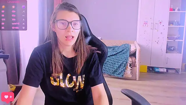 MollyLollipop online show from March 10, 5:44 am