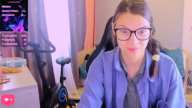 MollyLollipop online show from April 2, 1:57 am