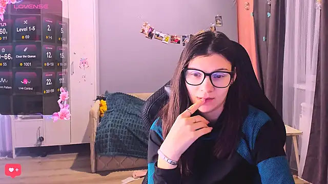 MollyLollipop online show from December 22, 2:22 am