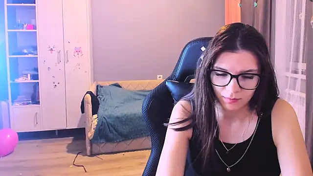 MollyLollipop online show from January 12, 1:12 am