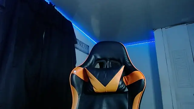 Adam Hudsond online show from September 19, 10:52 am