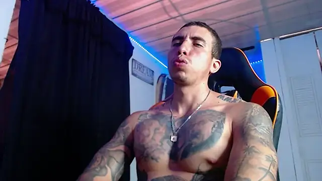 Adam Hudsond online show from June 2, 8:42 pm