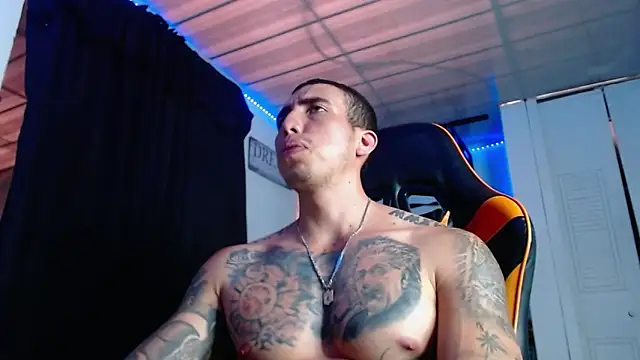 Adam Hudsond online show from June 1, 8:08 pm