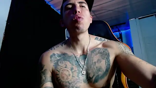 Adam Hudsond online show from June 26, 4:02 pm