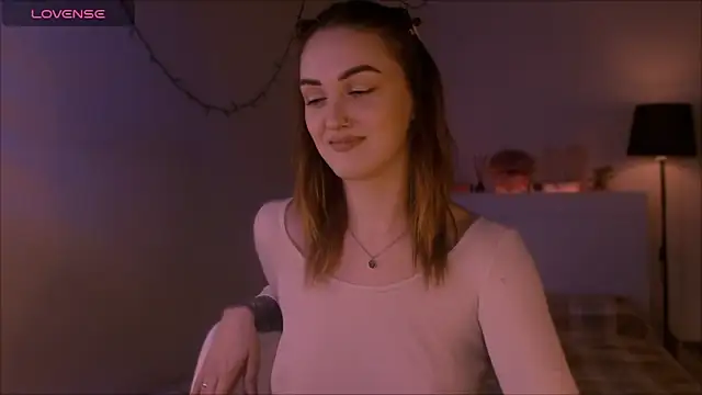 LilyFarey online show from October 2, 7:06 pm