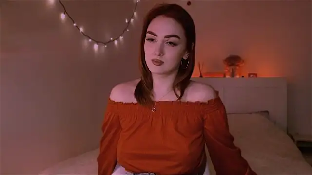 LilyFarey online show from March 7, 6:43 pm