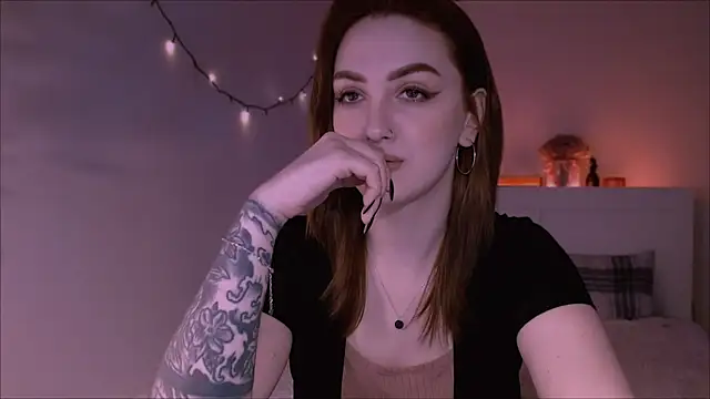 LilyFarey online show from February 24, 6:36 pm