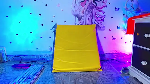 oliviarodriguez2u online show from November 8, 10:46 pm