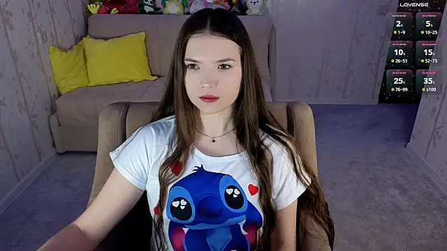 Eva Davie online show from April 6, 3:35 pm