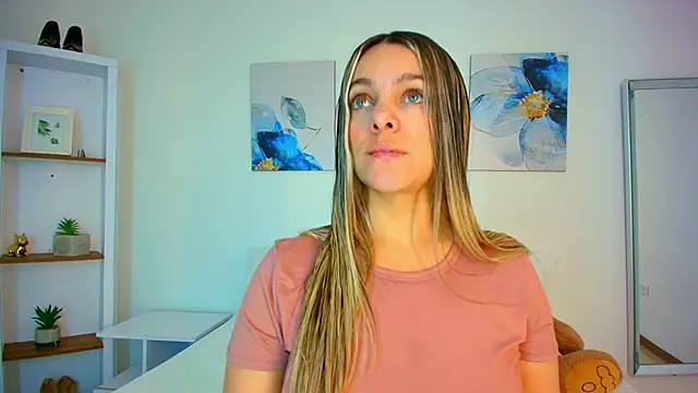 Isabella Harley online show from March 10, 1:26 pm