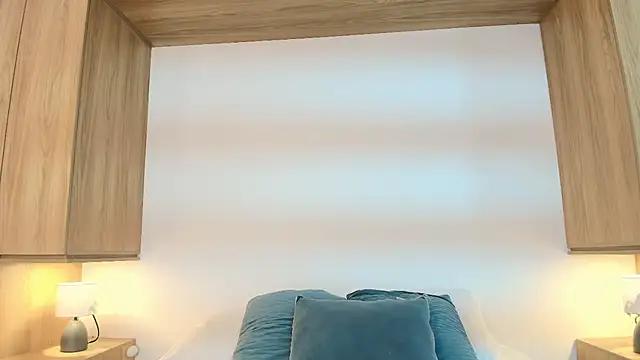 Isabella Harley online show from September 27, 2:01 pm