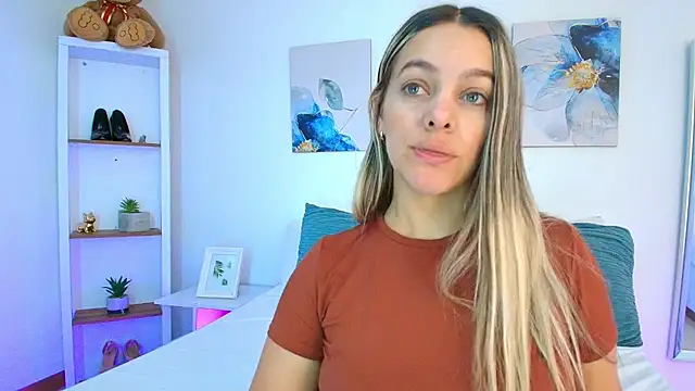 Isabella Harley online show from April 14, 1:16 pm