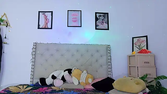 Sweet baby hellen online show from March 20, 8:10 pm