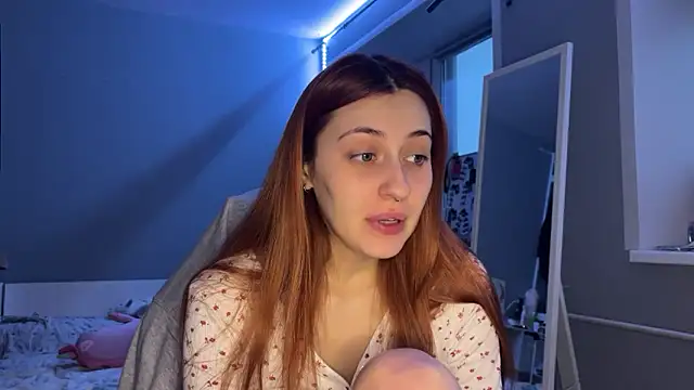 Snapshot of Uniarten chatting on January 30, 12:48 pm Uniarten online show from January 30, 12:48 pm