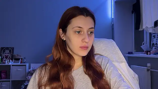 Snapshot of Uniarten chatting on November 5, 11:08 pm Uniarten online show from November 5, 11:08 pm