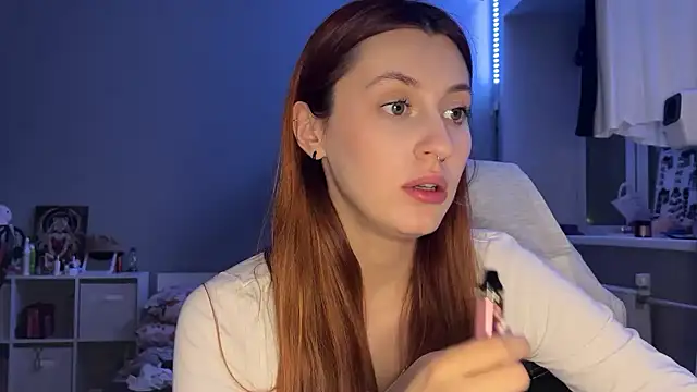 Snapshot of Uniarten chatting on November 1, 7:30 pm Uniarten online show from November 1, 7:30 pm