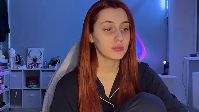 Snapshot of Uniarten chatting on February 11, 5:29 pm Uniarten online show from February 11, 5:29 pm