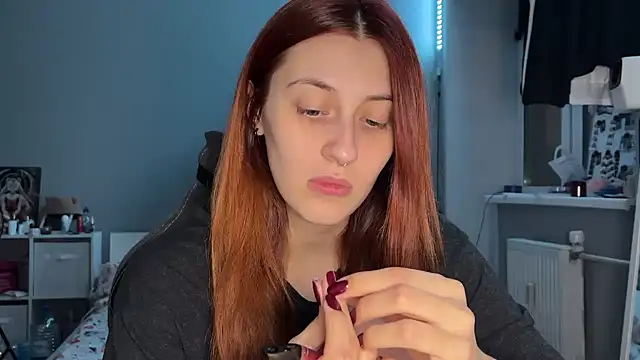 Snapshot of Uniarten chatting on September 30, 6:14 pm Uniarten online show from September 30, 6:14 pm