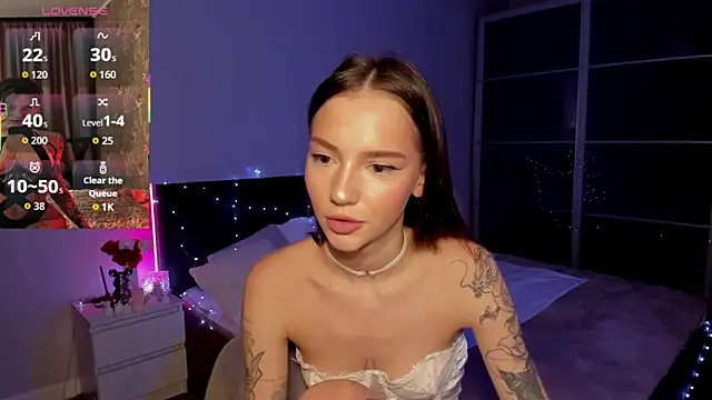 SophieCatty online show from March 18, 10:32 pm