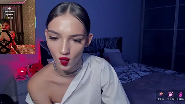 SophieCatty online show from October 30, 2:14 pm