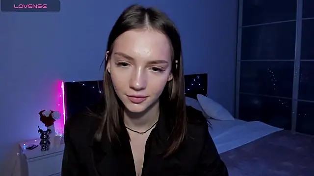 SophieCatty online show from May 3, 12:42 pm