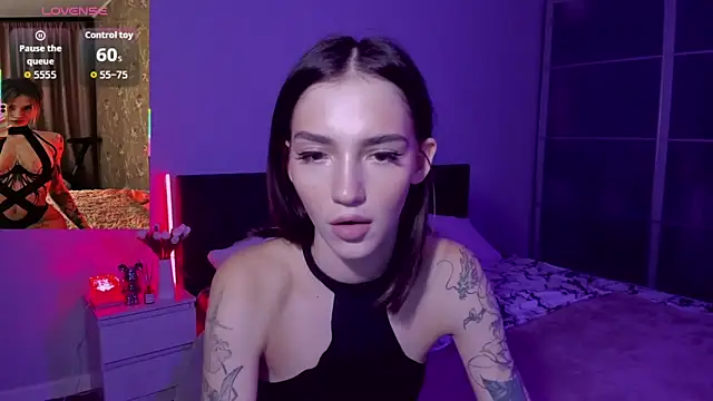 SophieCatty online show from December 4, 3:44 pm