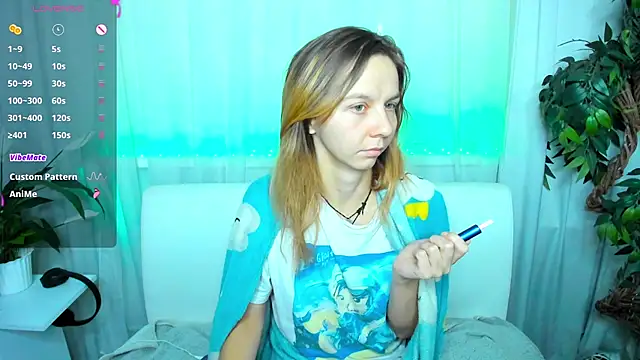Snapshot of Bell_a_mi_ chatting on October 12, 7:32 am Bell a mi online show from October 12, 7:32 am