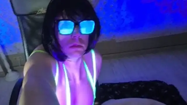 Snapshot of slankecrosdresser chatting on May 21, 9:01 pm slankecrosdresser online show from May 21, 9:01 pm