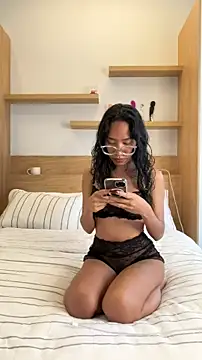 itsyourcassie online show from February 7, 6:27 pm