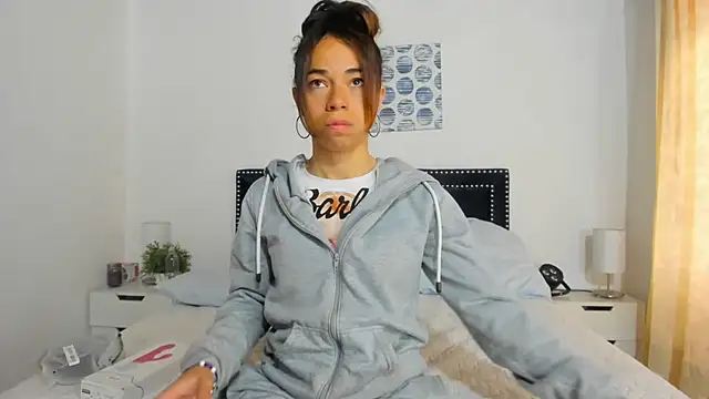 ZulyMichels online show from February 20, 12:57 pm
