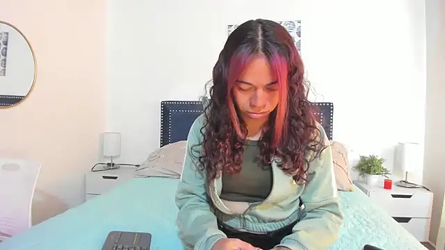 ZulyMichels online show from December 16, 2:10 pm