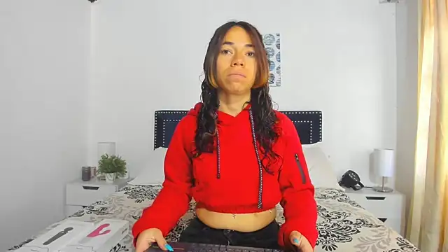 ZulyMichels online show from March 8, 12:41 pm