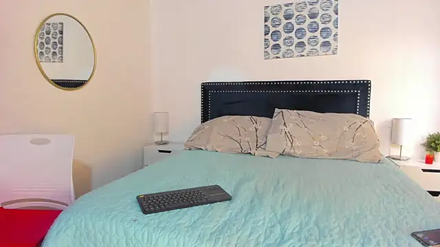 ZulyMichels online show from December 20, 1:25 pm