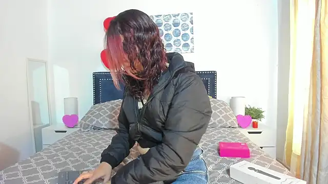 ZulyMichels online show from February 14, 1:22 pm