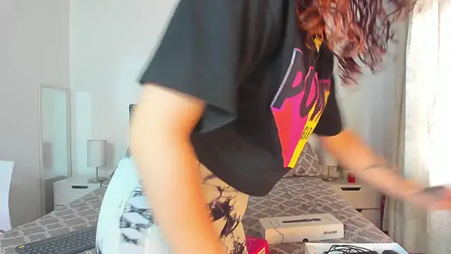 ZulyMichels online show from April 2, 12:23 pm