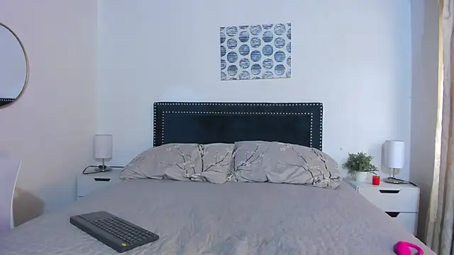 ZulyMichels online show from December 5, 12:15 pm