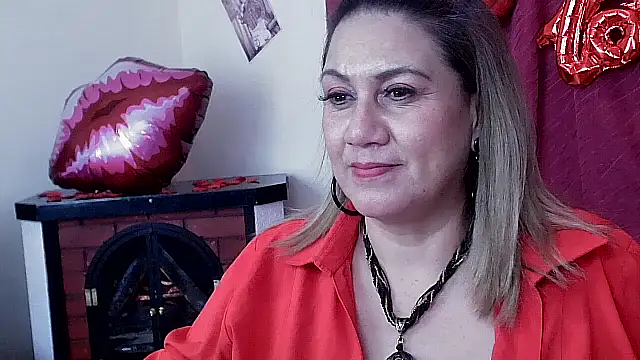 Snapshot of yayita_mature chatting on February 11, 6:33 pm yayita mature online show from February 11, 6:33 pm