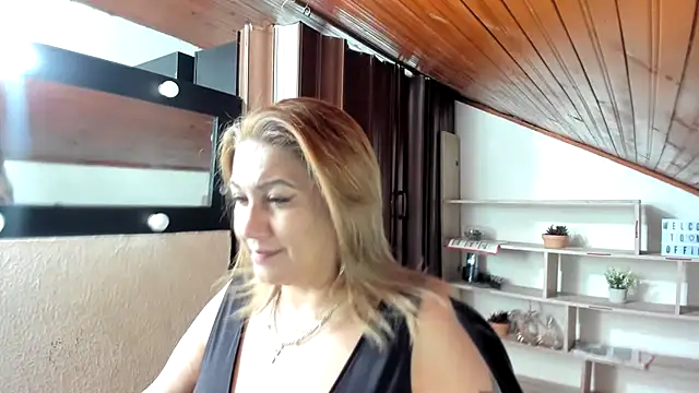 Snapshot of yayita_mature chatting on March 12, 12:57 pm yayita mature online show from March 12, 12:57 pm