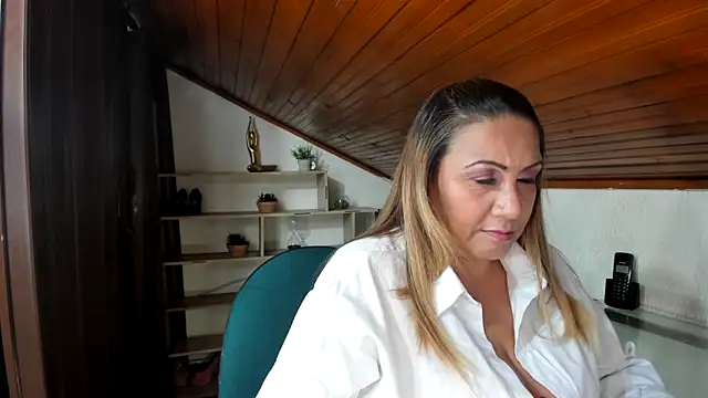 Snapshot of yayita_mature chatting on June 29, 4:39 pm yayita mature online show from June 29, 4:39 pm