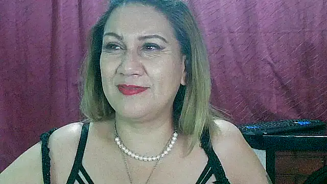 Snapshot of yayita_mature chatting on February 22, 2:50 am yayita mature online show from February 22, 2:50 am