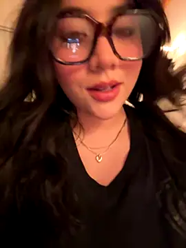Snapshot of marcimaa chatting on September 20, 11:21 pm marcimaa online show from September 20, 11:21 pm