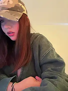 Snapshot of marcimaa chatting on February 2, 10:17 pm marcimaa online show from February 2, 10:17 pm