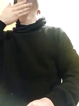 Snapshot of White_rabbit_ chatting on February 25, 10:09 pm White rabbit online show from February 25, 10:09 pm